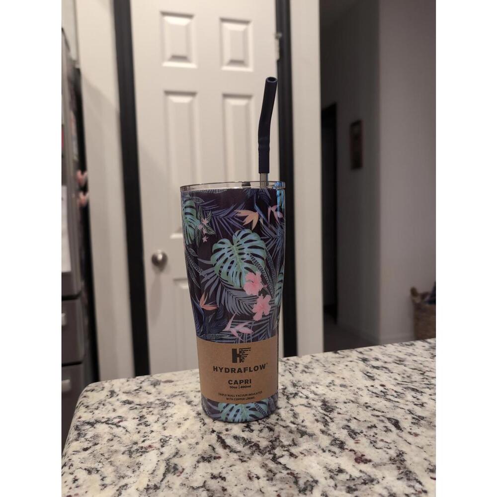 NWT Hydraflow Capri 30 oz cup